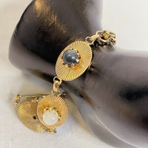 50s-60s Chain Bracelet Black White Moonstones On Gold Tone Textured Oval Plates